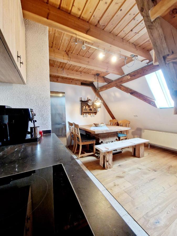Wood & Stone 3 *
